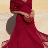 Klára — Elegantní šaty s výstřihem do V