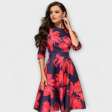 Carolina — Elegantní šaty ke kolenům